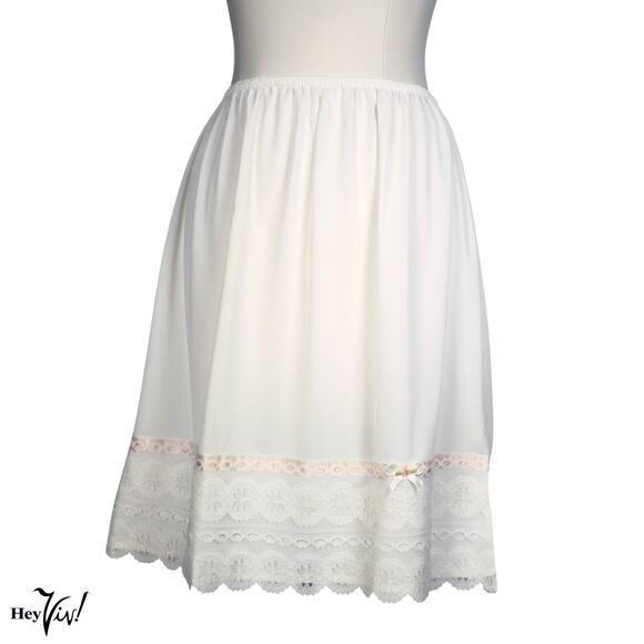 Vintage White Nylon Half Slip w Lace Pink Ribbon and Rose W26-30" L21" -Hey Viv - Picture 1 of 6